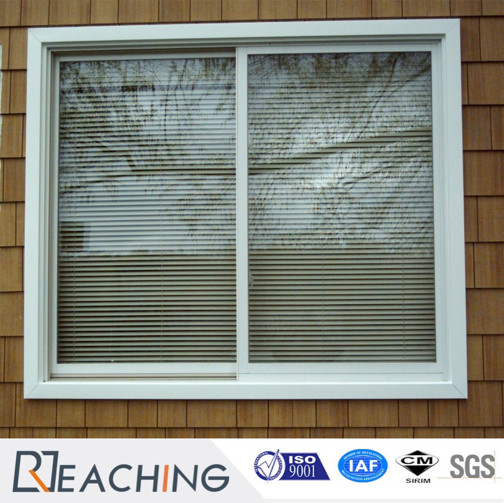 Vidrio de calidad superior chino Windows de desplazamiento del claro del perfil del PVC